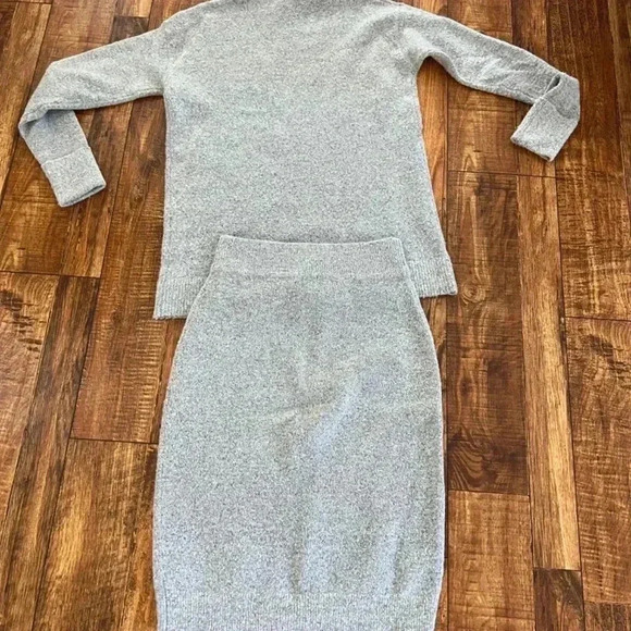 Mock sweater turtleneck & Pencil skirt XS/S - Picture 11 of 13